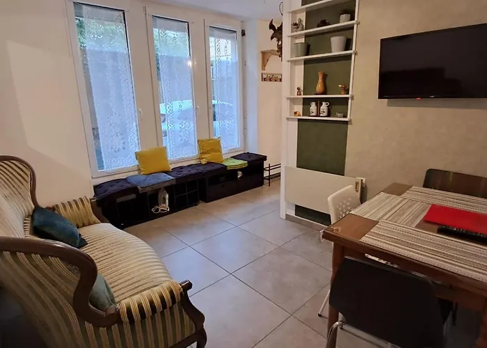 Apartment Joli Avec Cour Interieure *